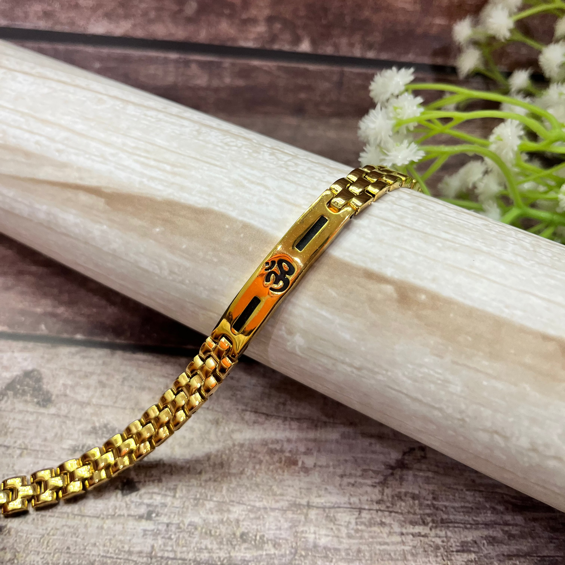 Timeless Golden Om Bracelet for Daily Strength & Style